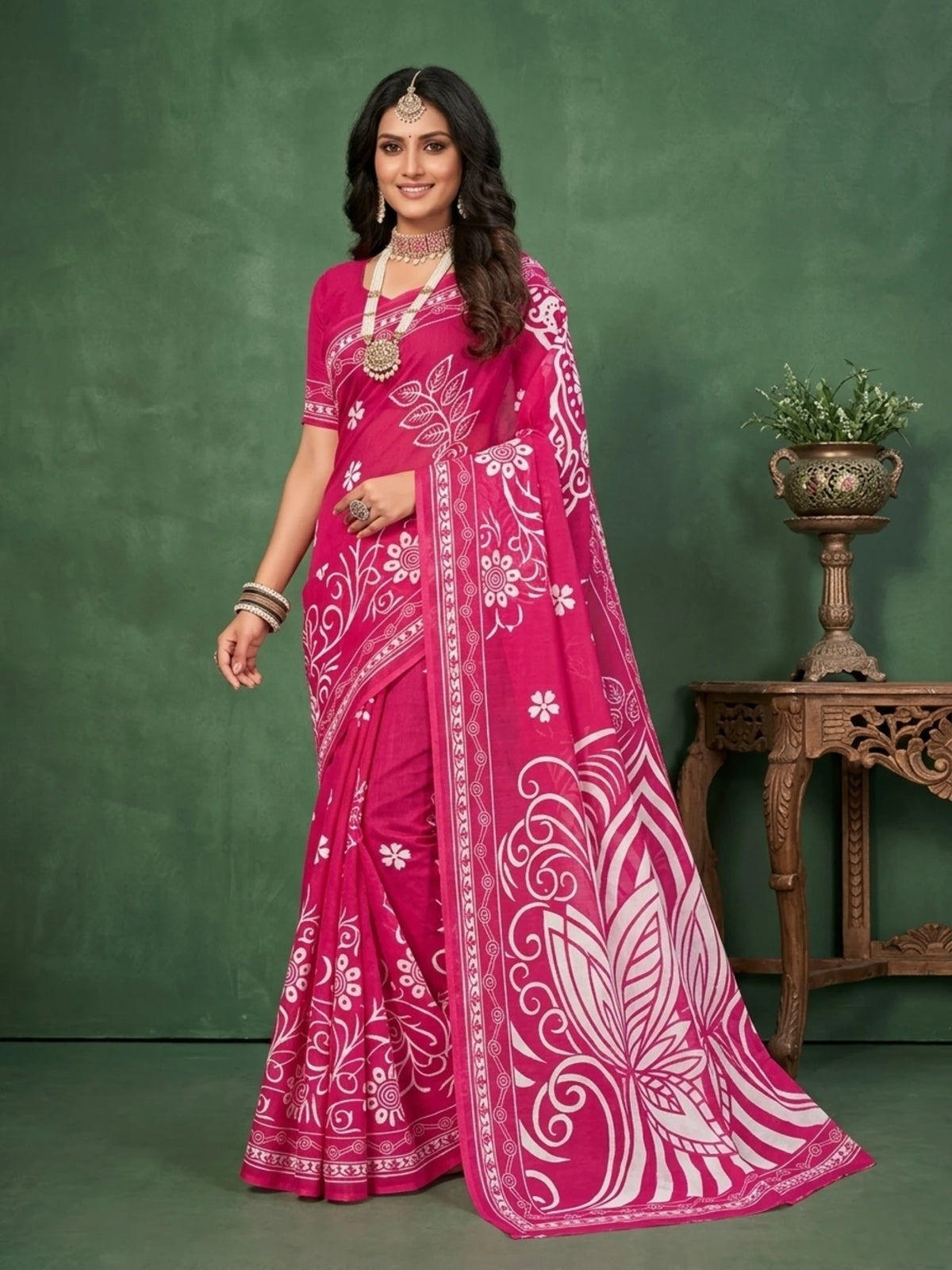 Minu fashions Printed Daily Wear Pure Cotton Saree (Pink)