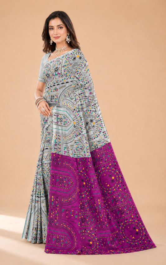 Boutique Special Light Grey Or Silver-Toned Body