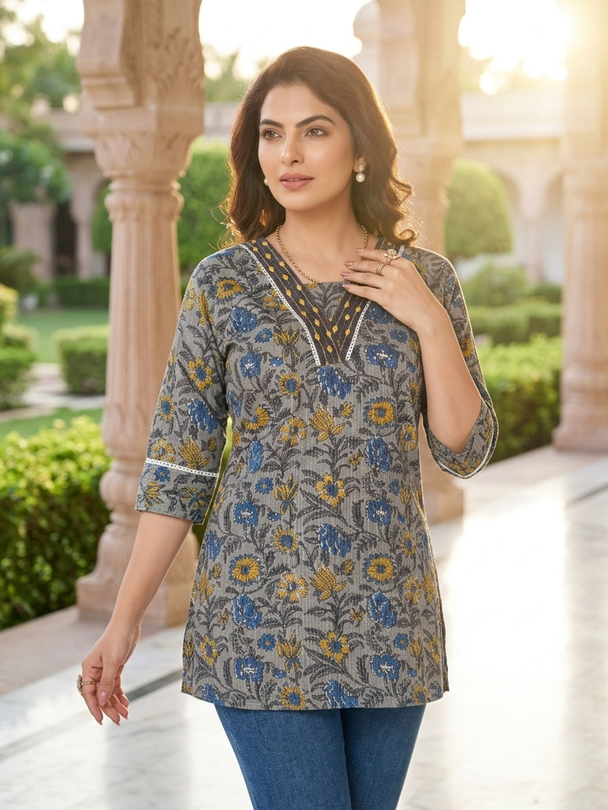 Women Floral Print Cotton Blend Grey Short Kurti