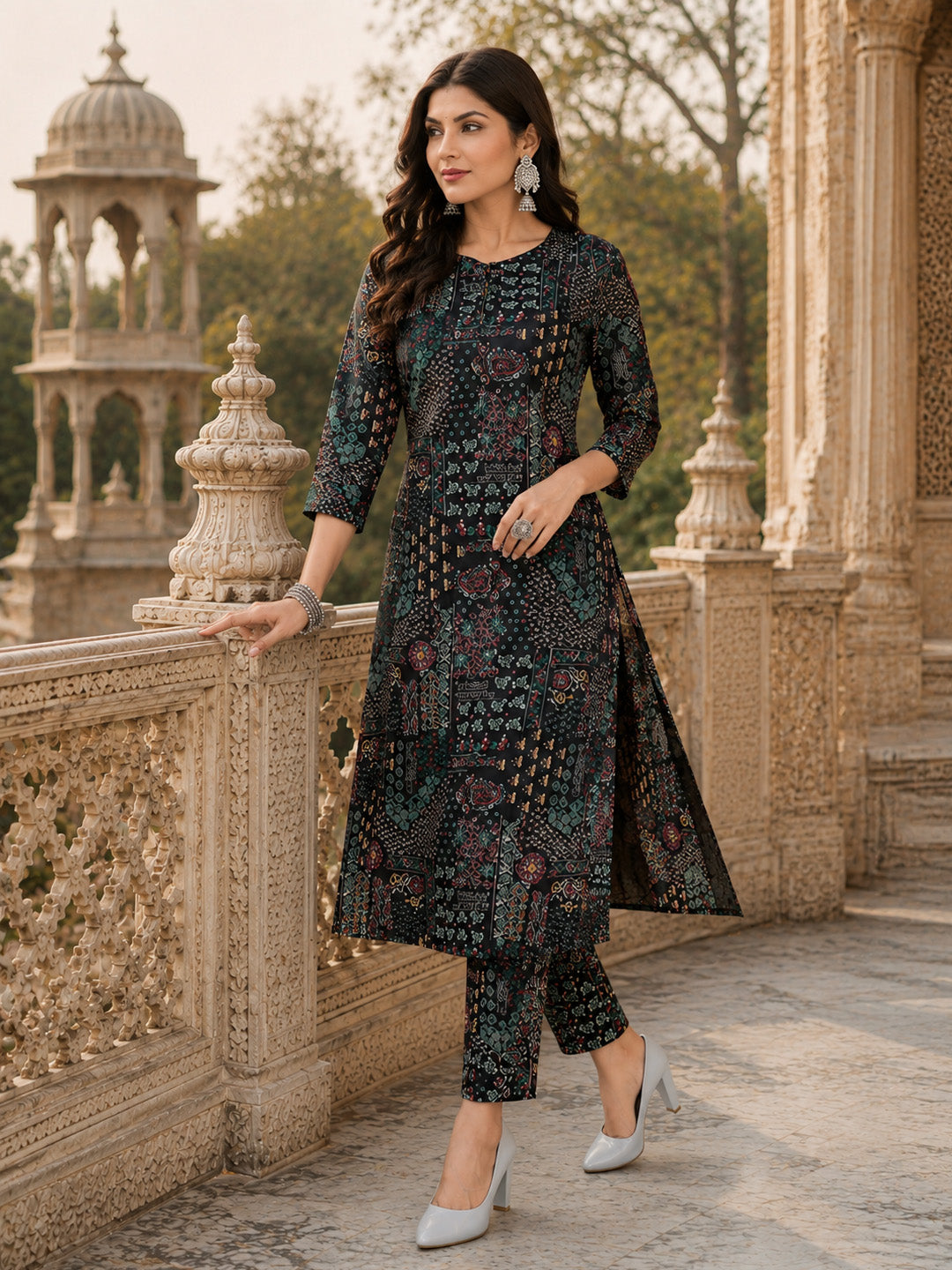 Women Black Floral Printed Rayon A-Line Co-Ord Set with Trousers