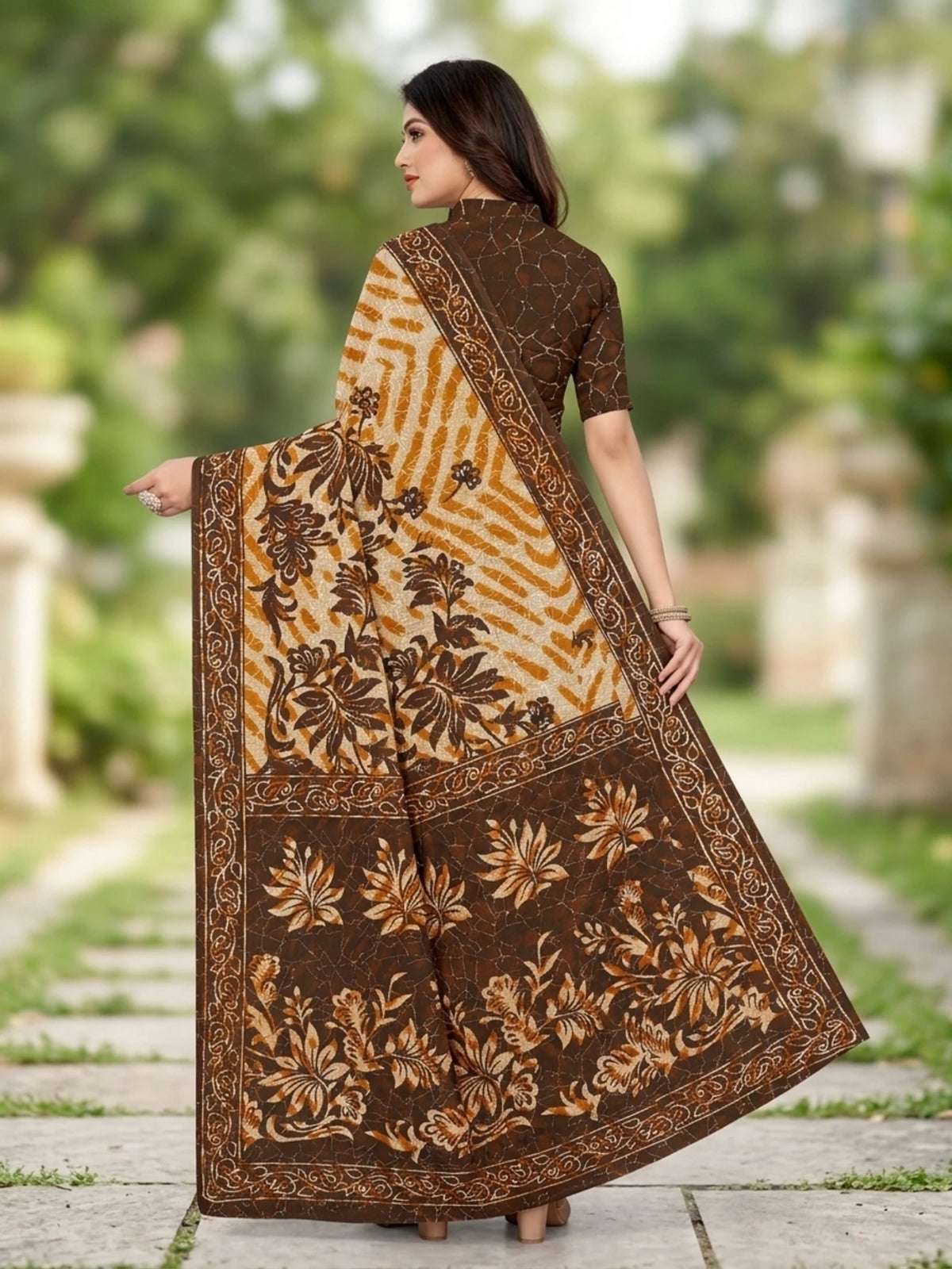 Minu fashions Printed Daily Wear Pure Cotton Saree (Brown)