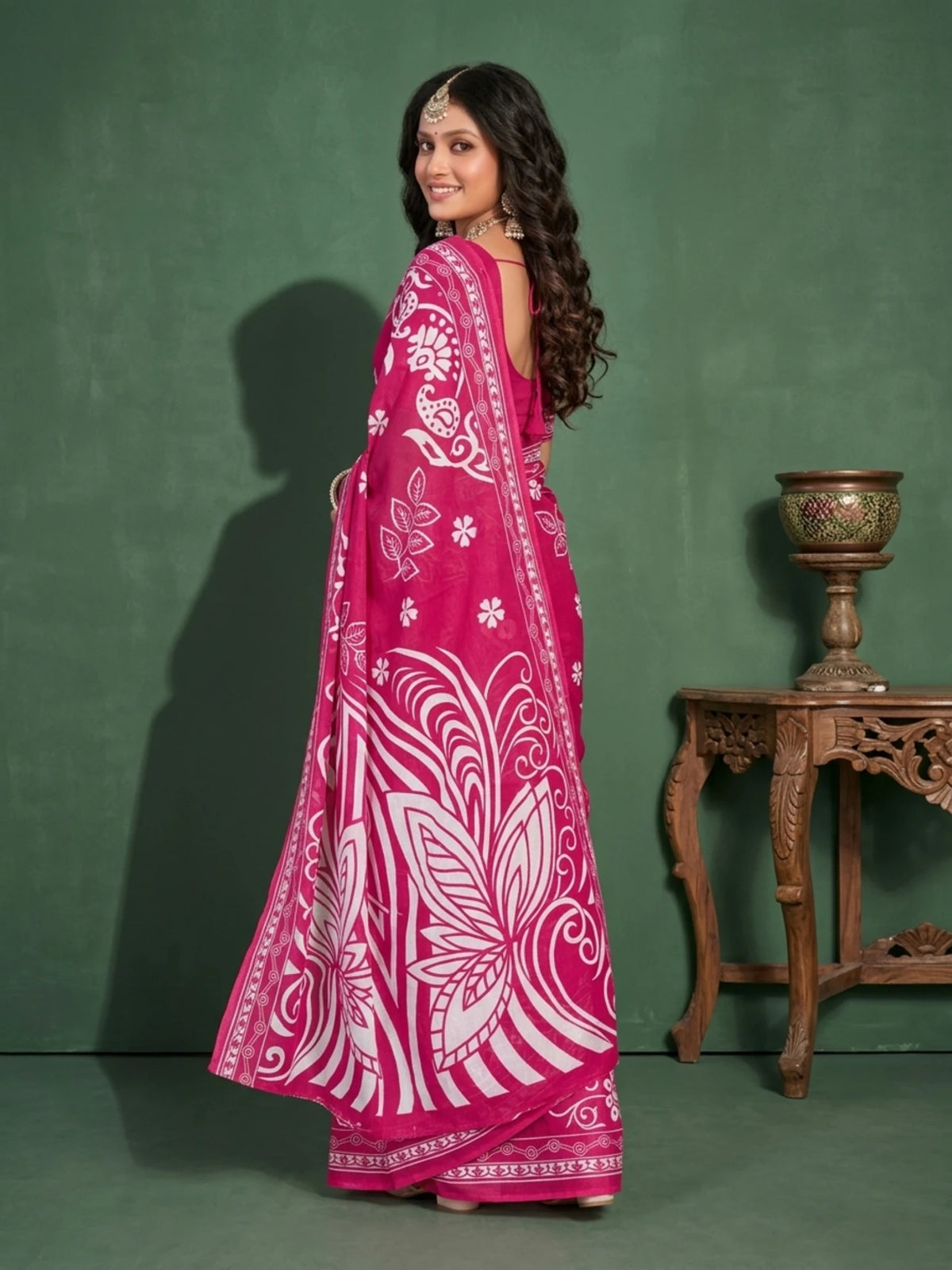 Minu fashions Printed Daily Wear Pure Cotton Saree (Pink)