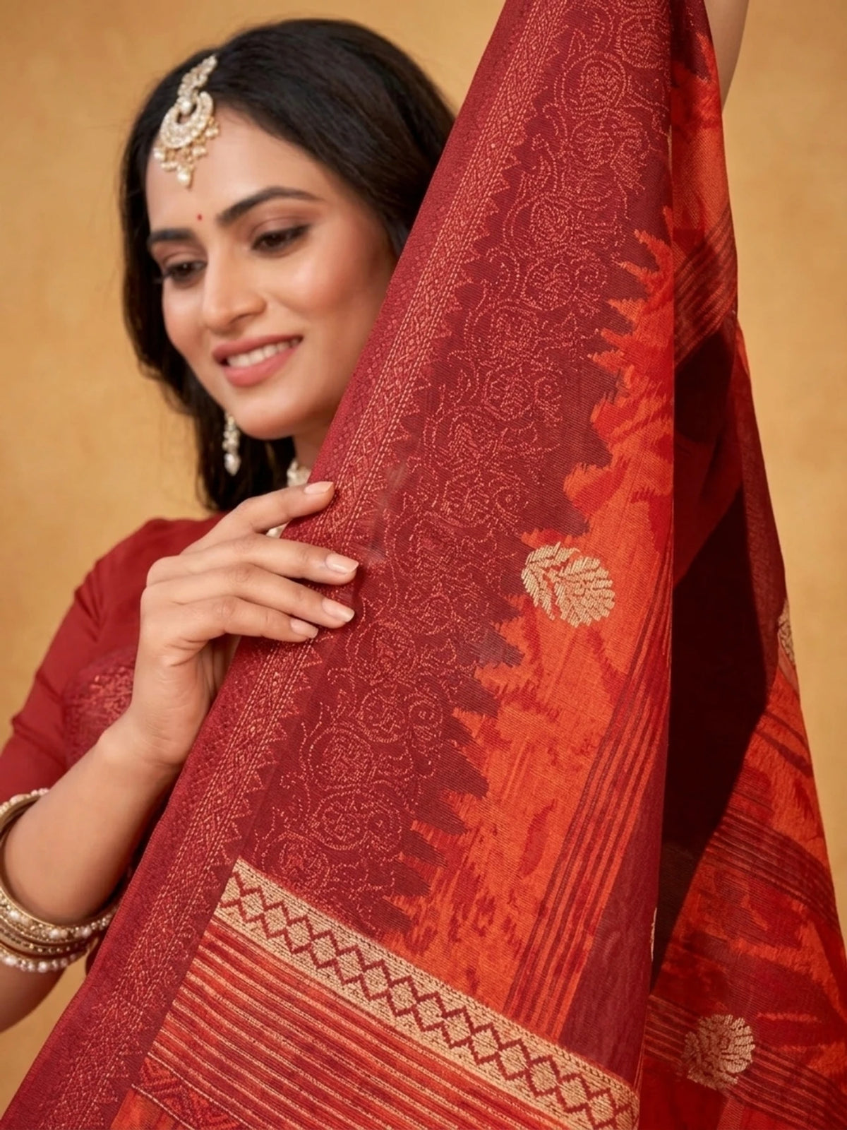 Minu fashions Floral Print Daily Wear Pure Cotton Saree (Red)