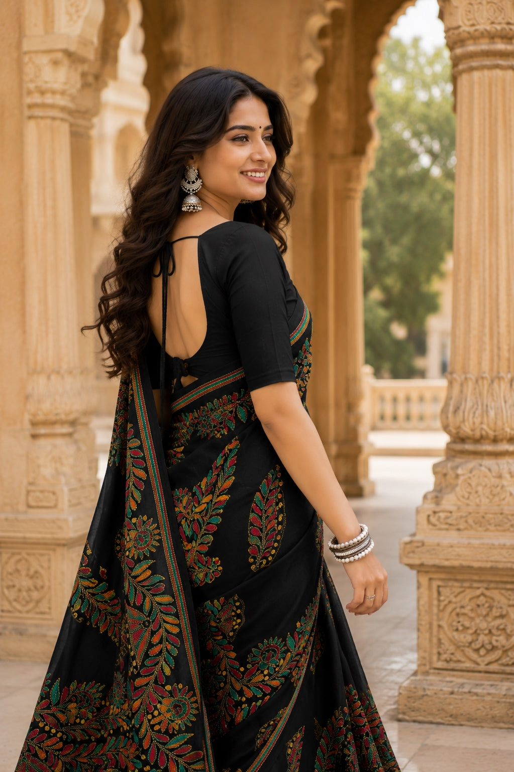 Minu Nakshi Kantha Women's Black Pure Cotton Floral Printed Saree