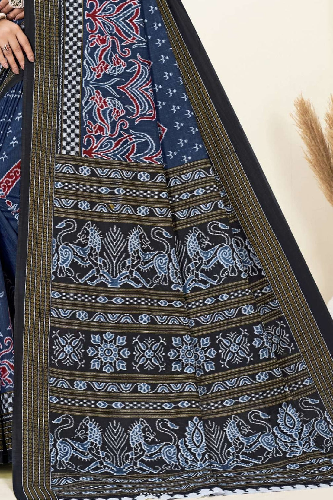 MINU SAREE PRIYATAMA IKKAT 313110