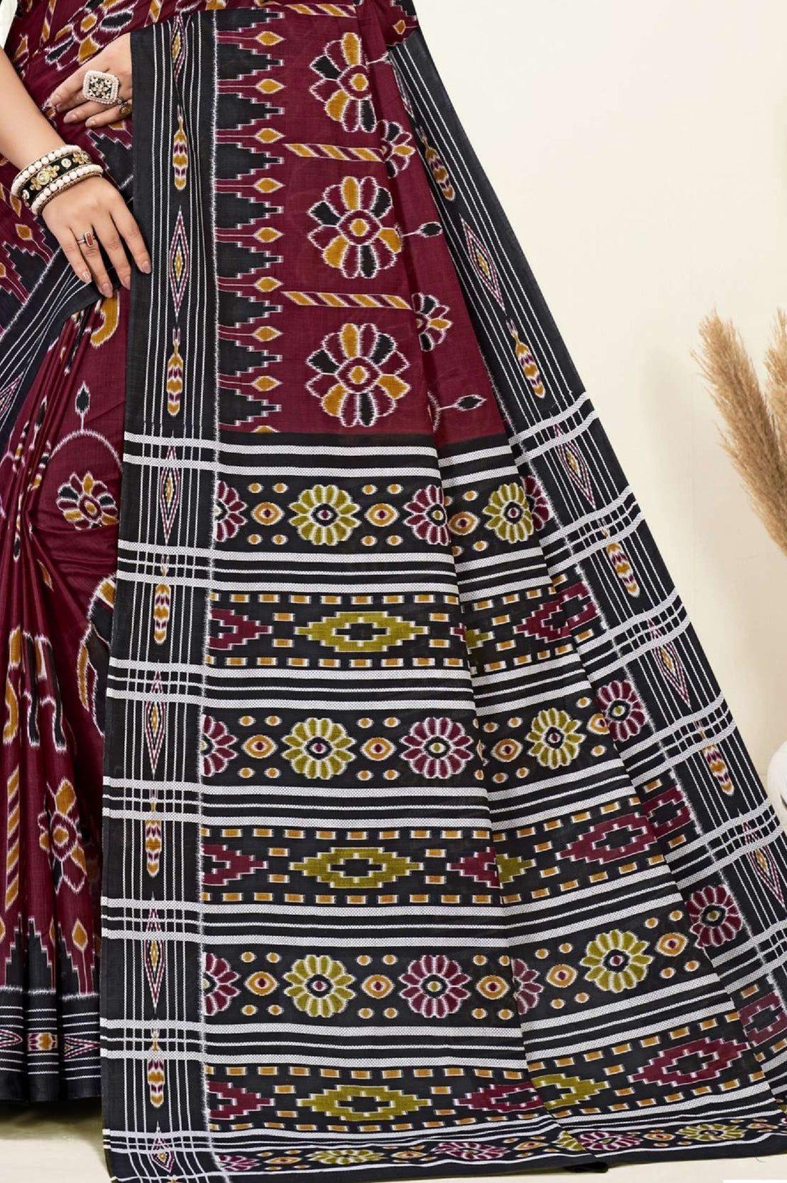 MINU SAREE PRIYATAMA IKKAT 31221