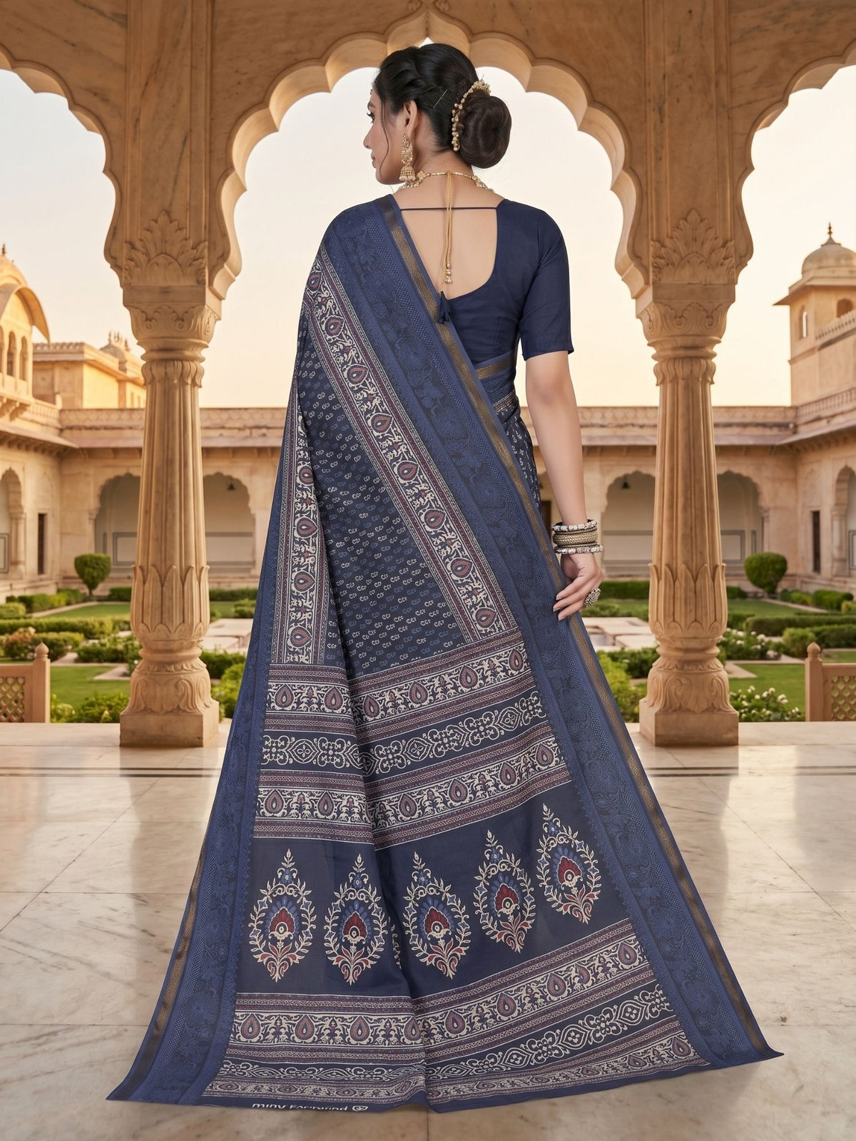 Ishani Border Indigo Vulve Cotton Printed Saree
