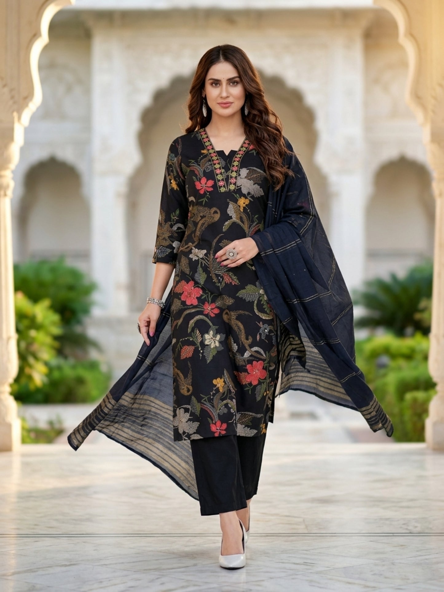Isha Women Floral Printed Salwar Suit Set | Ank
