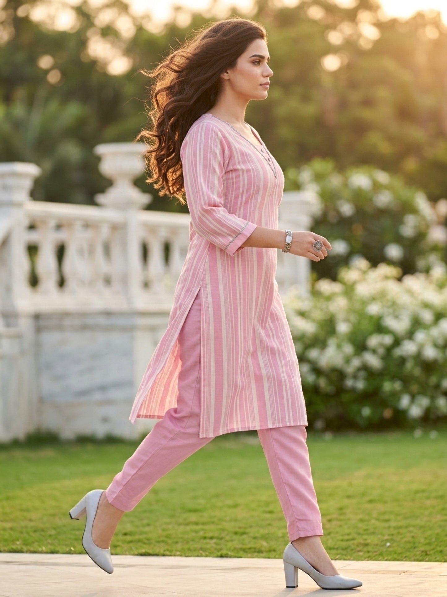 Minu Kurta-Set Sparkle Women Striped Straight Kurti with Trousers | Ank