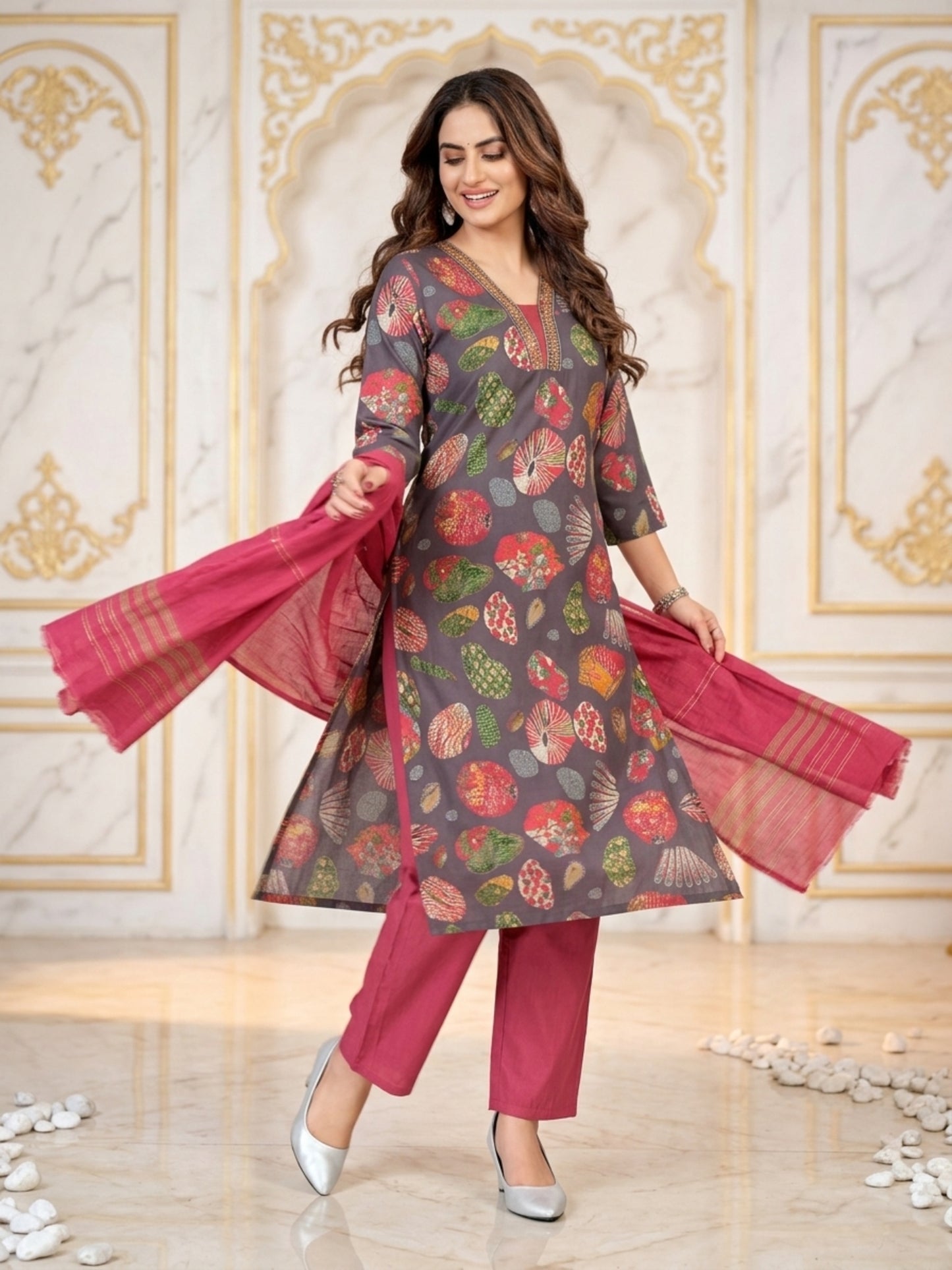 Isha Women Floral Printed Salwar Suit Set | Ank