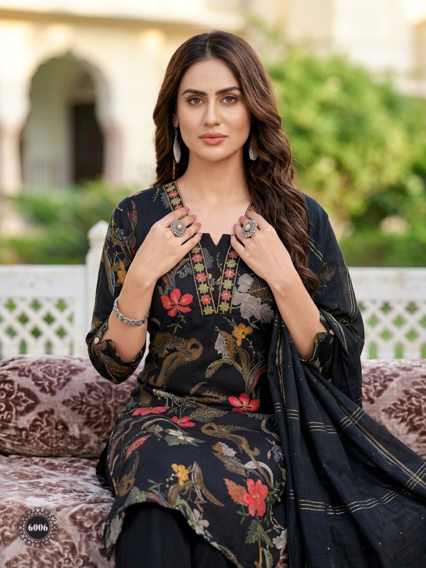 Isha Women Floral Printed Salwar Suit Set | Ank