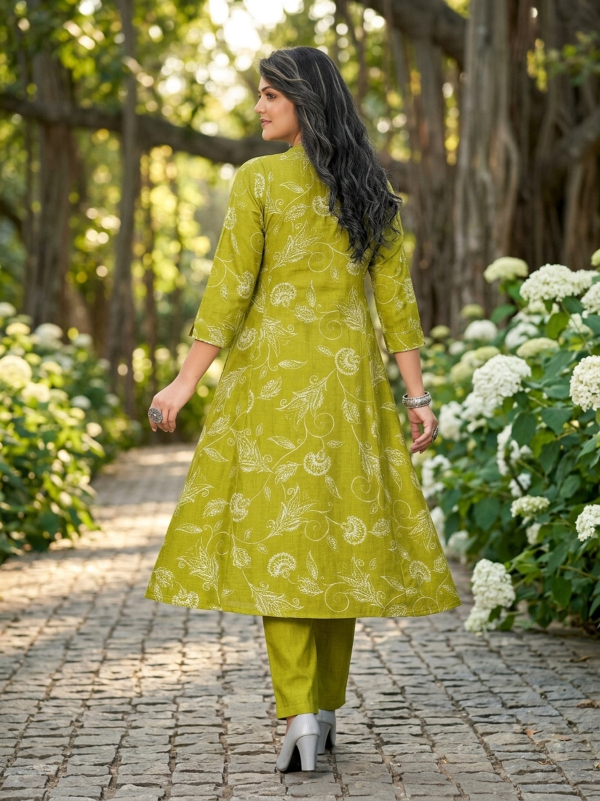 Elegant Ethnic Women Vatican Silk Printed Flared Kurti Pant Set with V-Neck & 3/4 Sleeve | Ank