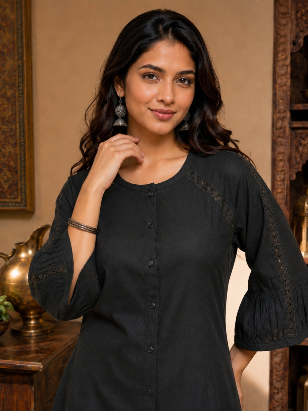 Minu Nidhi Women Solid Colour Round Neck Top
