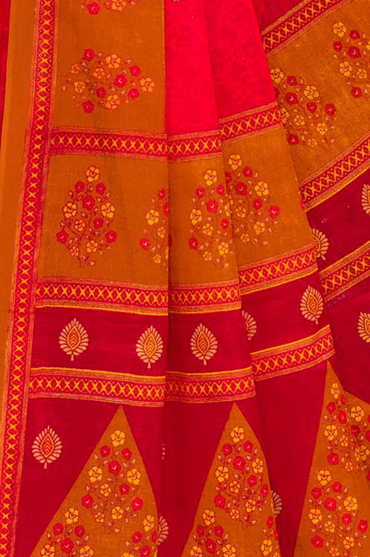 MINU SAREE MALAIKAA V-37 11212