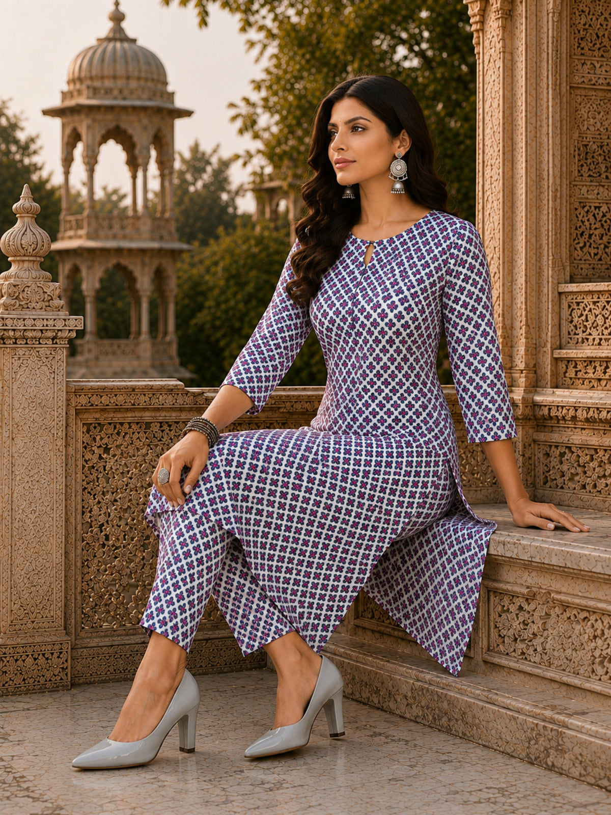 Parineeti Women Green Floral Printed Rayon A-Line Co-Ord Set with Trousers