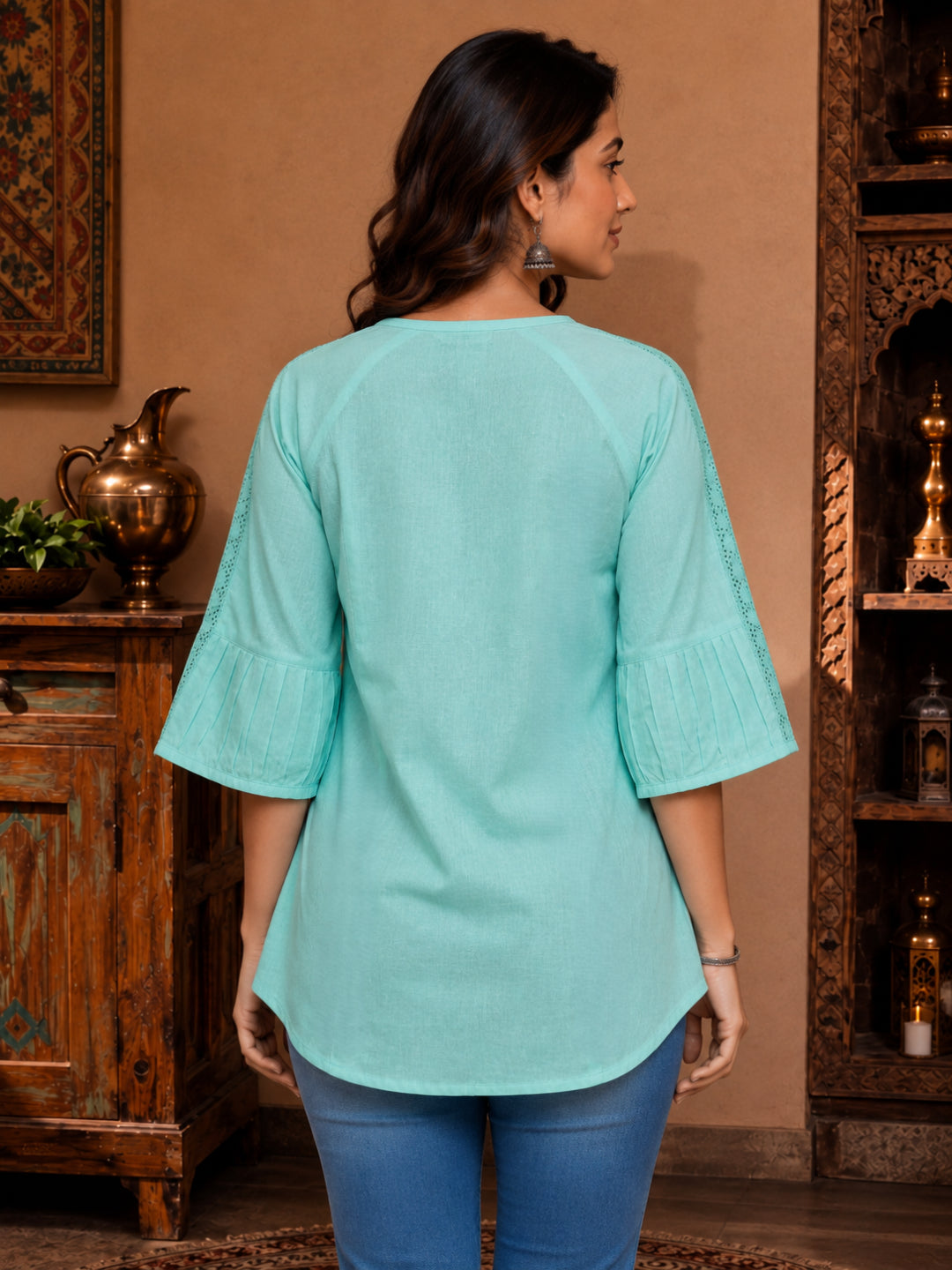 Minu Nidhi Women Solid Colour Round Neck Top