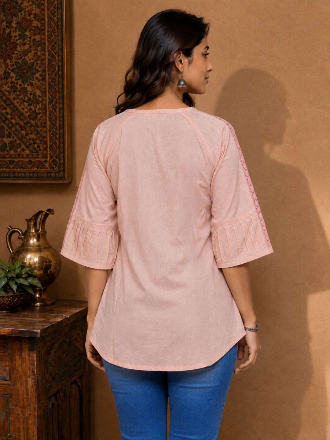 Minu Nidhi Women Solid Colour Round Neck Top