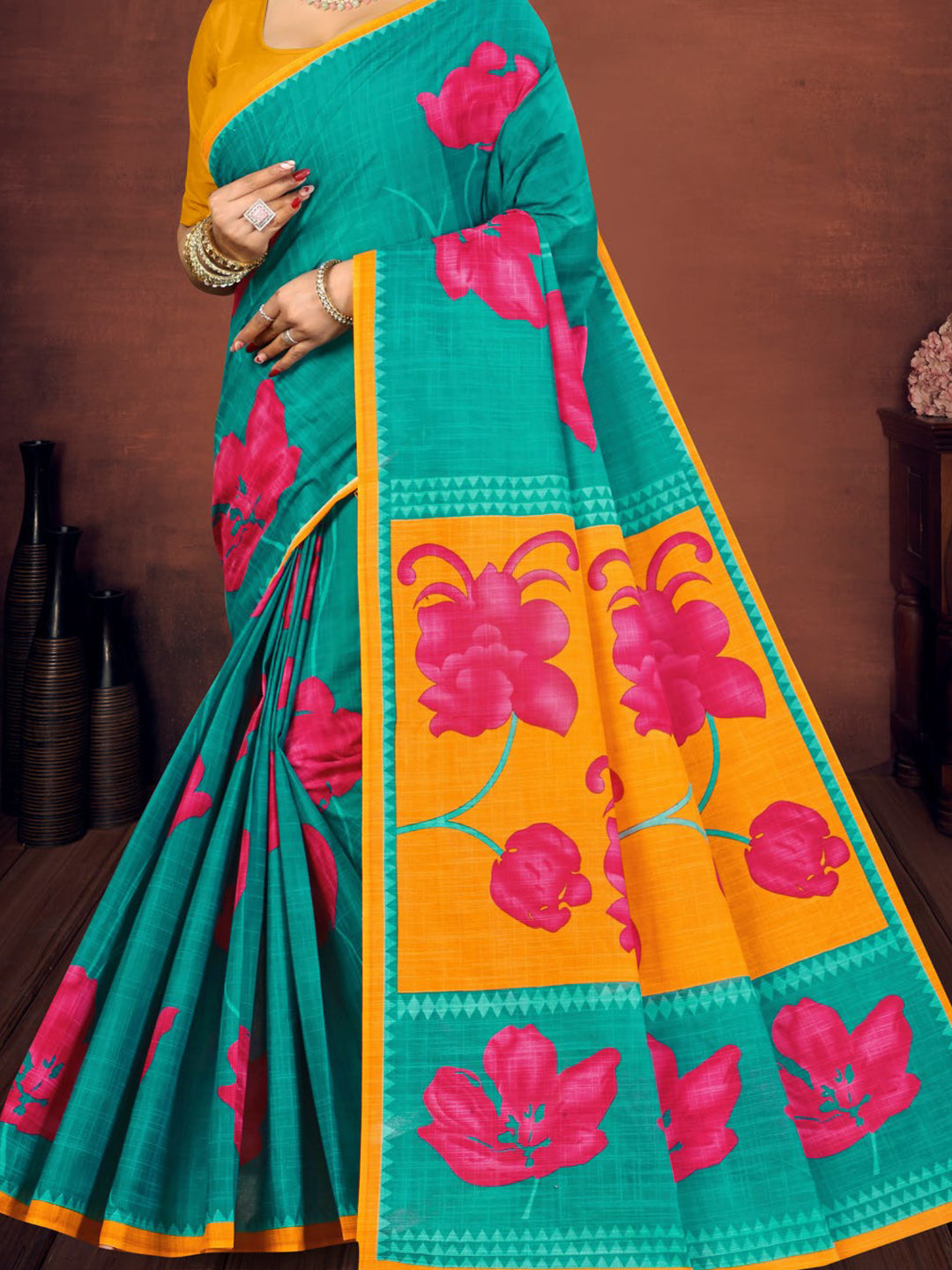 MINU SAREE HI DEMAND V-3 34885